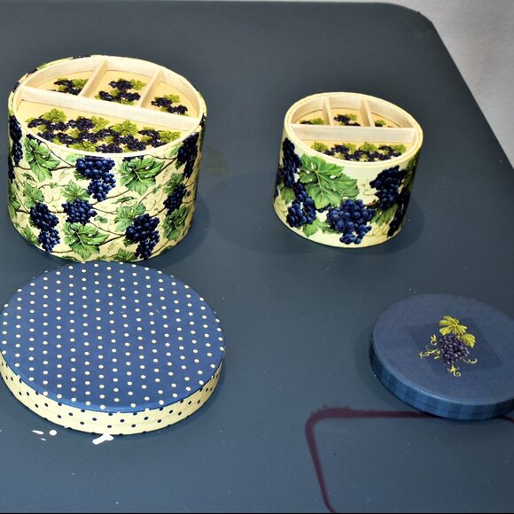 Vineyard Collection Round Decorative Boxes - Picture 2 of 6